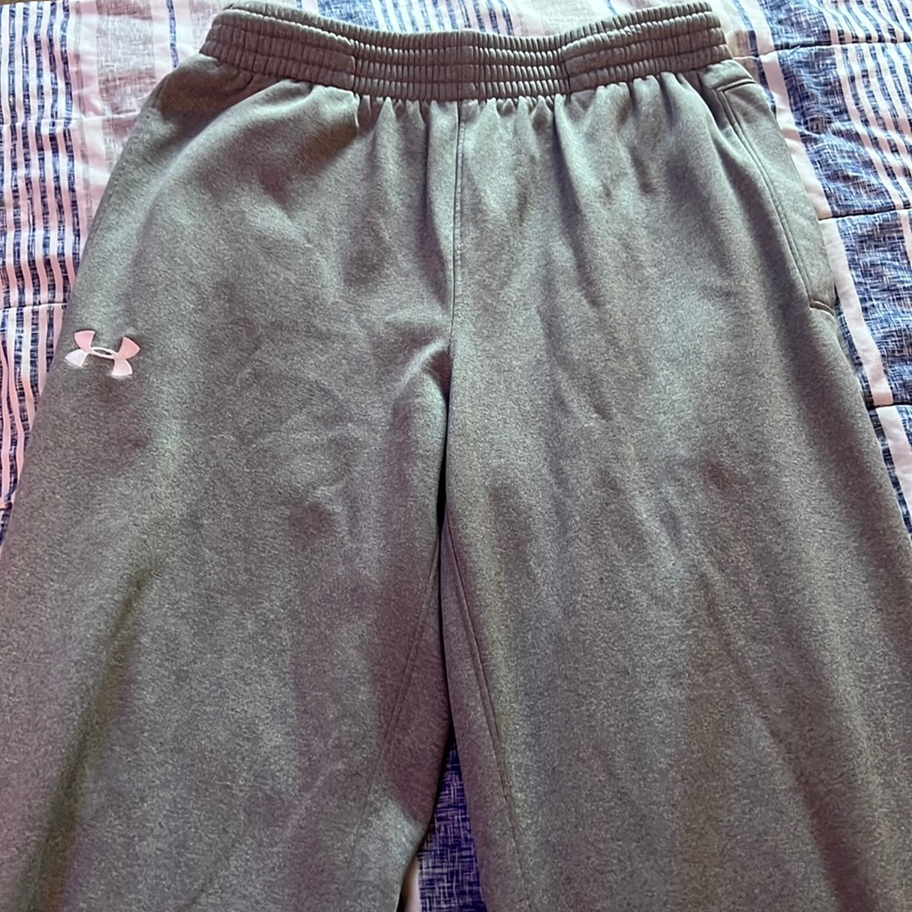 Gray sweatpants (Not Worn)